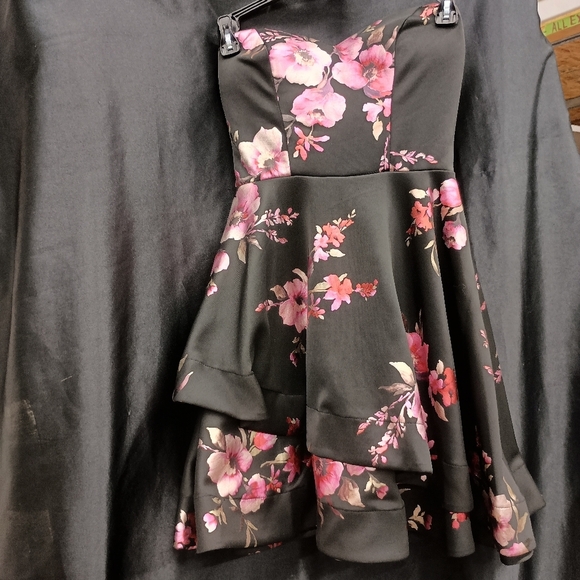 B Darlin Elegant Black Skirt with Pink Floral Design - Picture 9 of 12